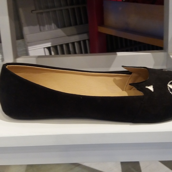Black Cat Embroidered Ballet Flat Shoes - Picture 3 of 4